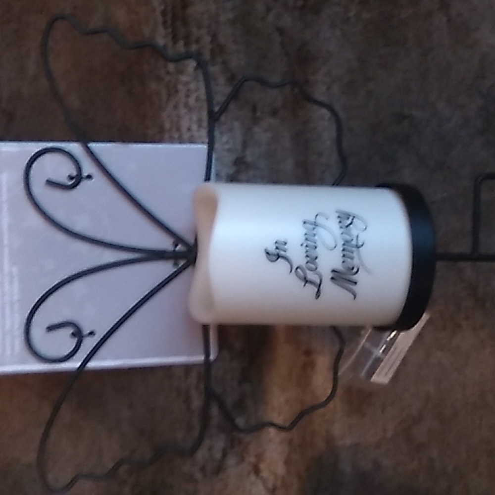 COPY - 💜Memorial flameless candle stake. NWT